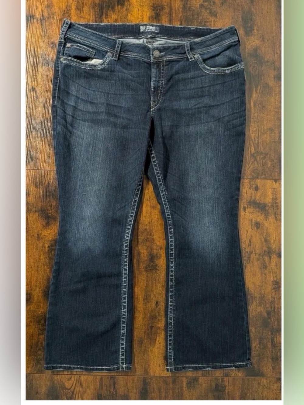 Women’s PLUS Size Silver Jeans Size 24